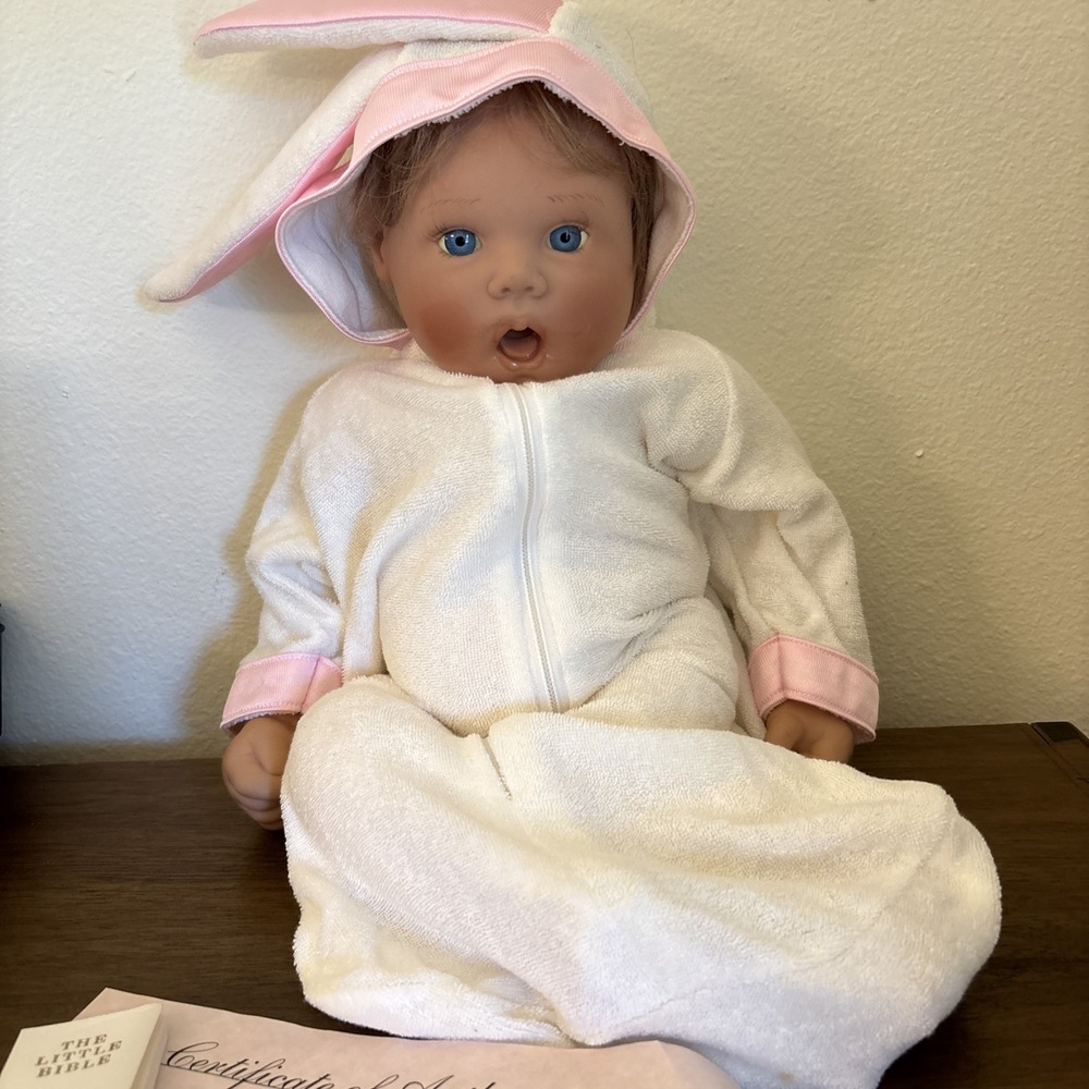 RARE Lee Middleton "Little Love— Bunny Surprise" Doll #821/2000 1997 EUC‎ In Box